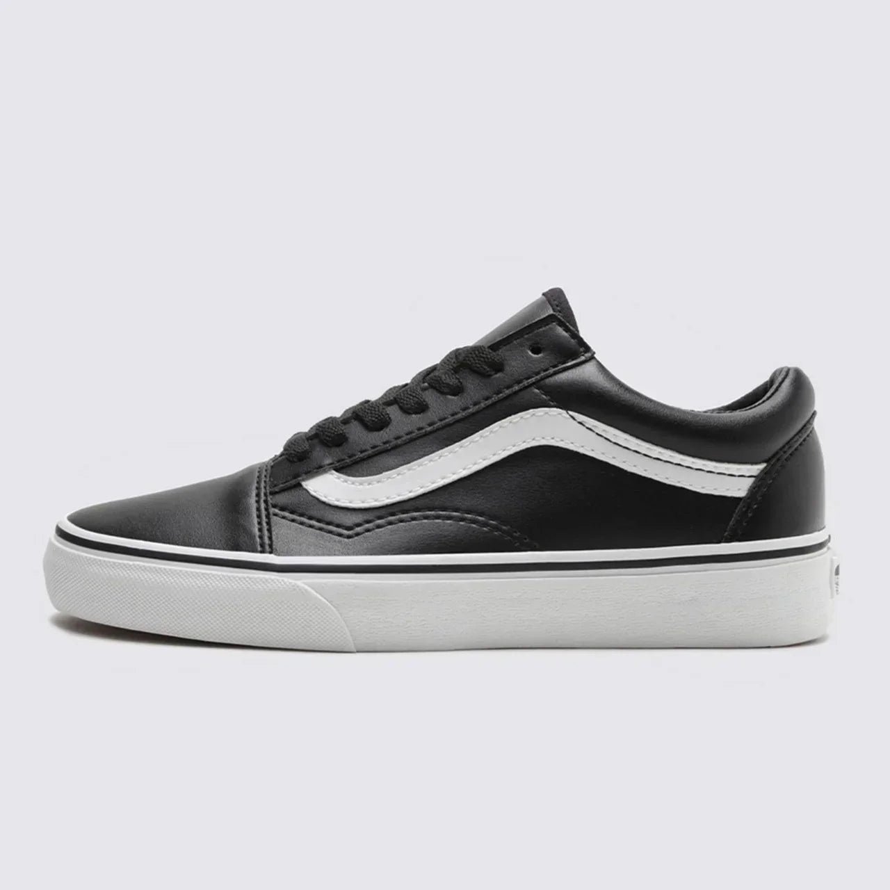 Tênis Vans Old Skool Black True White