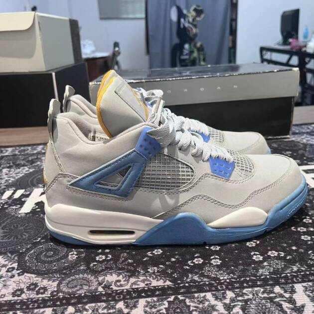 Nike Air Jordan 4 Retro Mist Blue