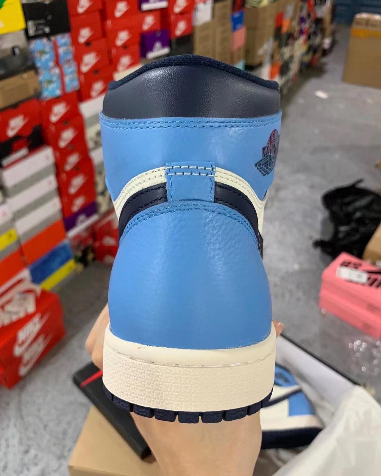 Nike Air Jordan 1“Obsidian” - Imagem 4