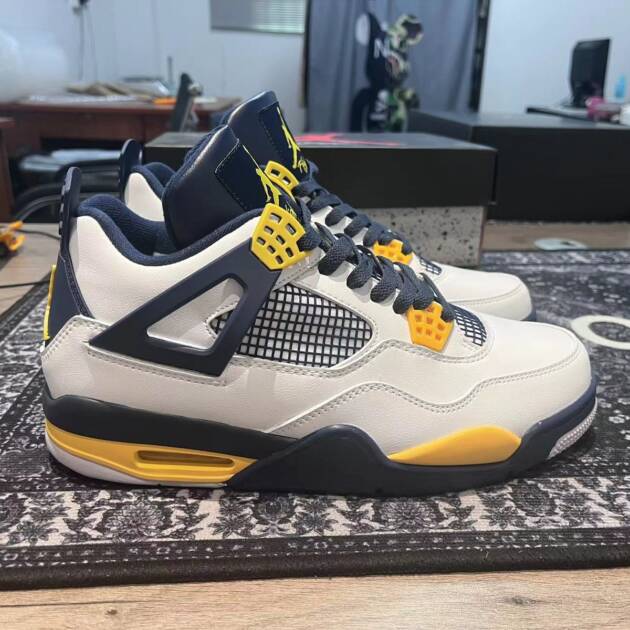 Nike Air Jordan 4 Retro Cal/Marquette