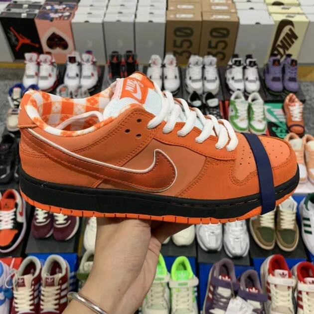 Nike Dunk SB Low "Orange Lobster"