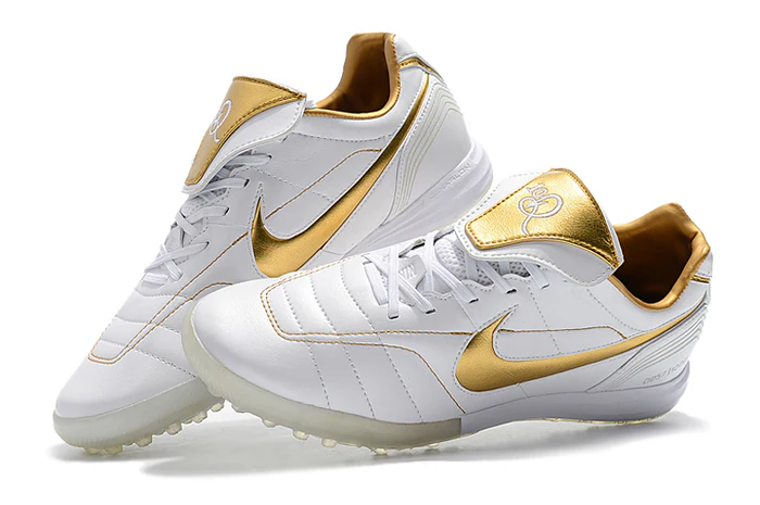 Chuteira Nike Retro Tiempo Legend 7 Elite TF Branco e Gold Society - Imagem 3