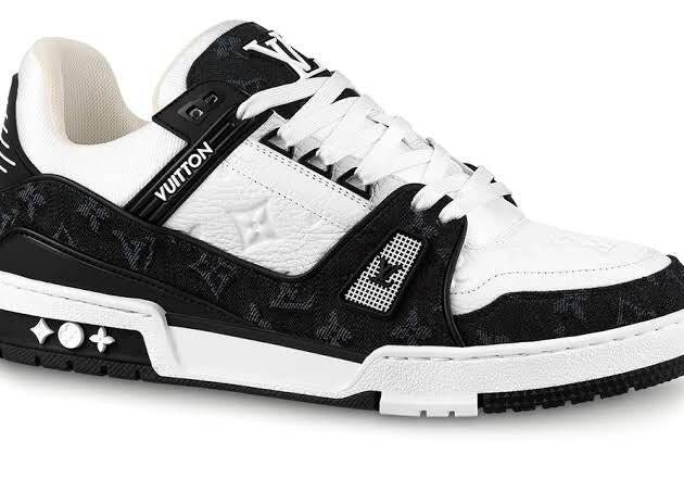 Louis Vuitton Trainer White Black