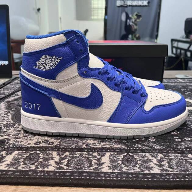 Nike Air Jordan 1 Retro Storm Blue